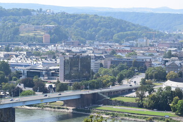 Stadtansicht von Koblenz mit der Rehinbrücke