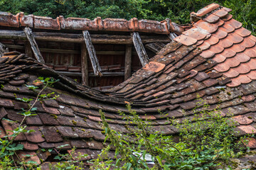 Kaputtes Dach am Altbau