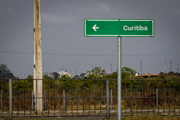 Placa em parque publico em Curitiba