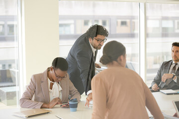 Obraz premium Business people in conference room meeting