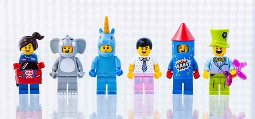 Obraz premium Deutschland 6. September 2021 sechs verschiedene Lego Minifiguren