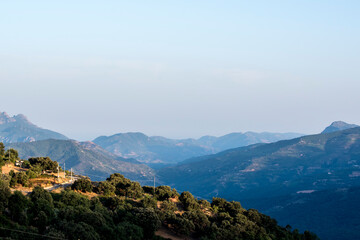 Das Hochland von Sardinien mit den Dörfern Ulassai, Gairo und Lanusei ist ein beeindruckendes Kletterparadies mit den Bergen.