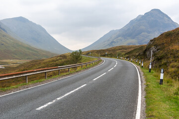 A82 road running through the Glen Coe National Nature Reserve area in Scotland. - obrazy, fototapety, plakaty