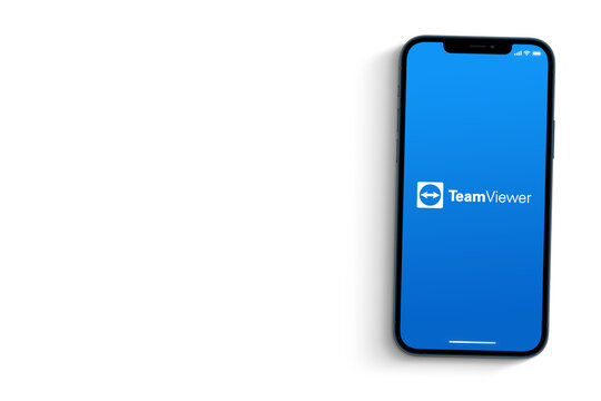 Team Viewer app on smartphone screen on white background. Rio de Janeiro, RJ, Brazil. September 2021.