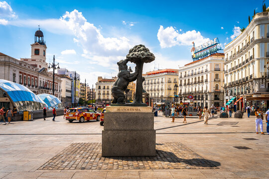 The bear and the strawberry tree of the "Puerta del Sol" square, in Madrid (Spain)