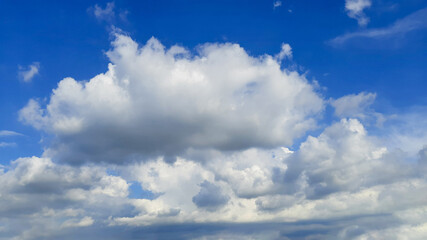 Fototapeta premium Blue sky with clouds - natural background