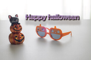 背景素材　可愛いハロウィンのキャラクター　ロゴ入り