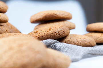 oatmeal cookies not very high in calories