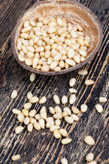 peeled pine nuts of small size