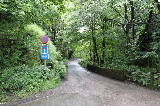 Sweeping Lane Through Edale, Peak District, UK