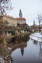 Obraz premium 冬のヨーロッパの城のある景色