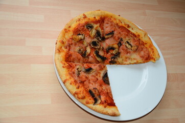 fast food delivered to your home, fresh pizza in a box ready to eat 