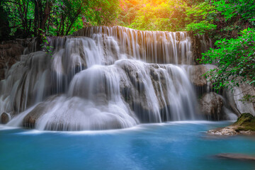 Fototapeta na wymiar Huay Mae Khamin Waterfall Waterfall paradise Travel all year at Kanchanaburi, Thailand