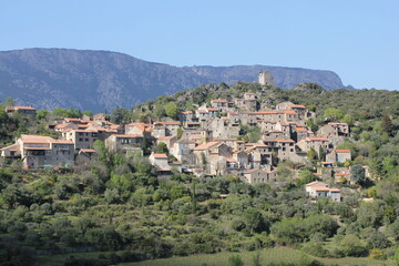Fototapeta na wymiar Village de Vieussan, vallée de l'Orb, Occitanie