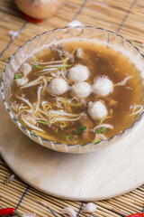 Thai noodles with pork ball