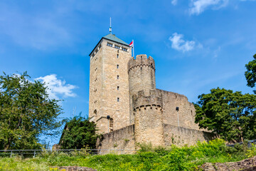 Fototapeta na wymiar Burg Starkenburg auf dem Schlossberg oberhalb von Heppenheim an der Bergstraße, Hessen 