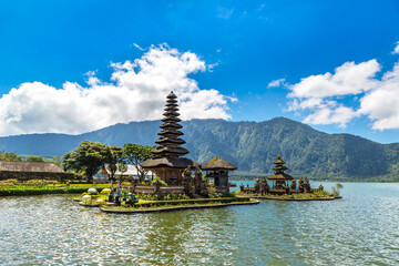 Pura Ulun Danu Beratan Bedugul temple