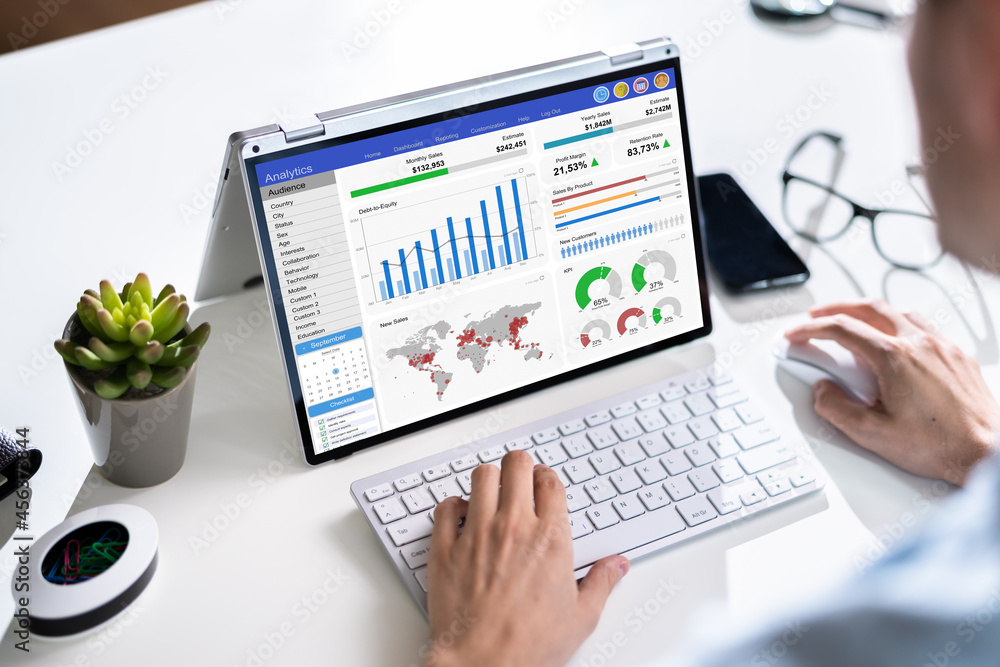 Poster Data Analyst Using Data Analytics Dashboard