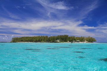 Paradise lagoon and crystal water, Ile des Deux Cocos in Blue Bay - Mauritius island, Indian ocean.