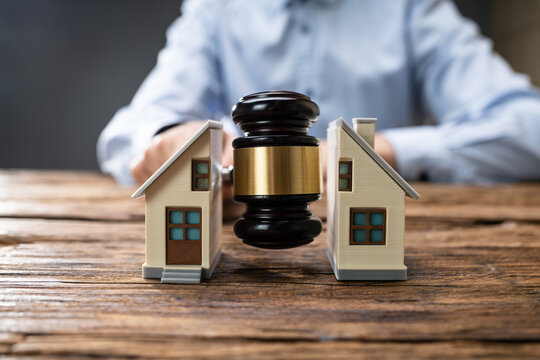 Divorce Lawyer Real Estate Separation, Dispute