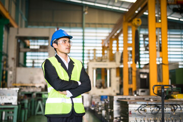 Factory manager check stock in warehouse