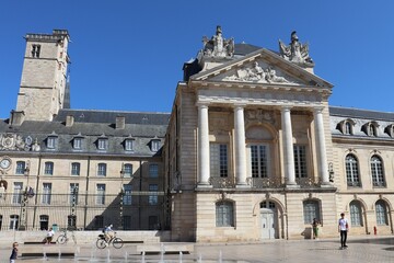 L'hotel de ville de Dijon, vue de l'exterieur, ville de Dijon, departement de la Cote d'Or, France