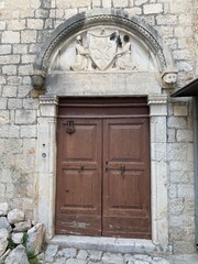 Fototapeta na wymiar Old dalmatian architecture in Trogir, Croatia