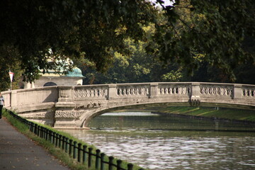 Gerner Brücke mit dem Hirschpavilion