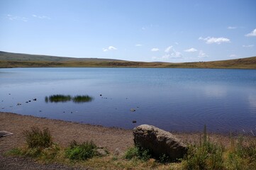 lac de cratère, Le lac d’En-Haut dans le village de Godivelle