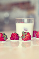 yogurt with strawberries