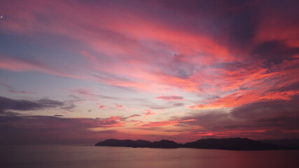 Fototapeta na wymiar 山口県の自然と瀬戸内海の夕陽　日本の景色と地球環境
