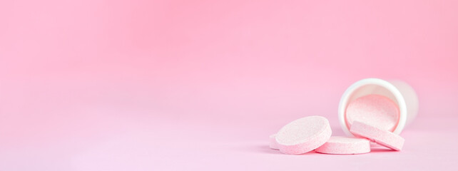 Obraz na płótnie Canvas pink drugs on a pink background
