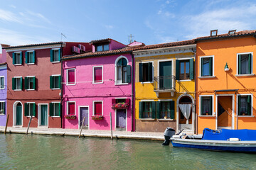 Fototapeta na wymiar Typical colorful houses on the island of Burano, Venice - Italy