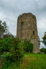 Obraz premium Turm einer mittelalterlichen Burg in Blankenberg