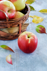 Honeycrisp apples
