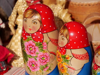 russian nesting dolls matryoshka