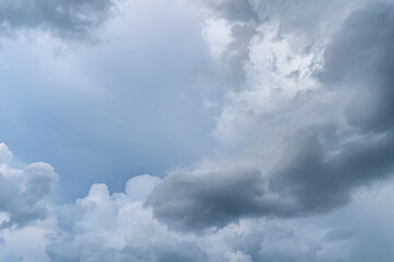 Obraz premium Dark and ominous Cumulonimbus Clouds just before they begin their down pour of rain.