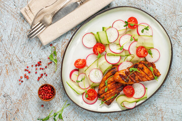 Chicken and fresh vegetable salad