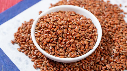 玄米の赤米、古代米、有機栽培、日本産　