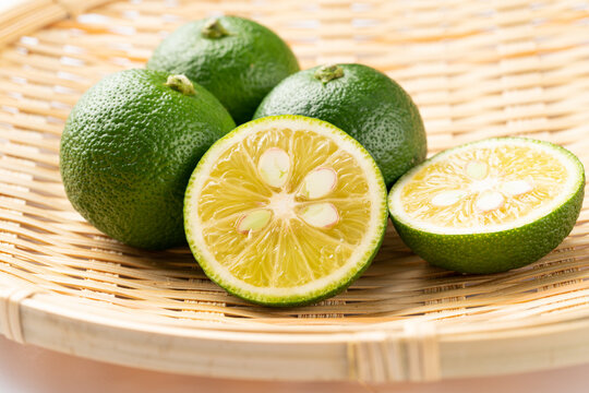 すだち の画像 4 466 件の Stock 写真 ベクターおよびビデオ Adobe Stock