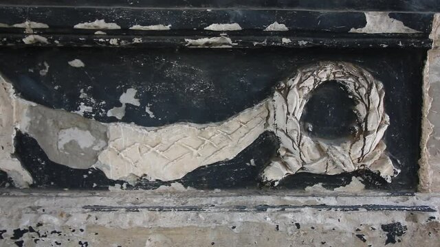 ruined stone border with wreath