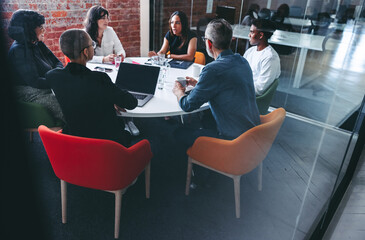 Discussion in the meeting room