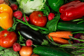 Verduras frescas variadas, comida saludable, fondo vegetal. 