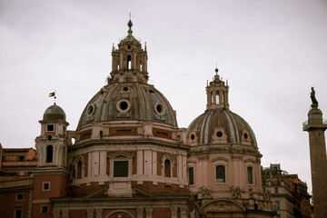 Fototapeta na wymiar Florence church cupolas on a cloudy day
