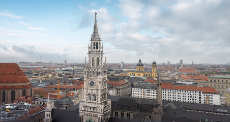 Fototapeta na wymiar New Town Hall (Neues Rathaus) Clock Tower and aerial view of Munich - Munich, Bavaria, Germany