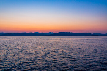 Lever de Soleil sur la mer ionienne