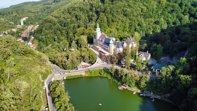 View of the Hunguest Hotel Palota and H&aacute;mori Lake in the village of Lillaf&uuml;red. Hungary. Europe	