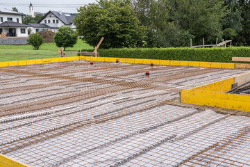 Baustelle mit Baustahlgitter