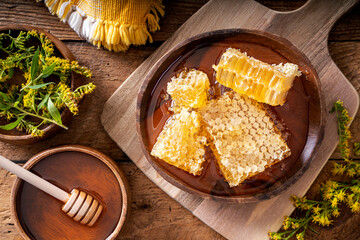 Raw Natural Honeycomb