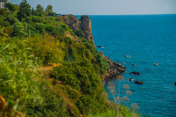 Obraz premium ANTALYA, TURKEY: Beautiful landscape with sea view in the Turkish city of Antalya on a sunny summer day.
